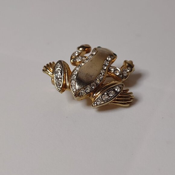 Little Gold Tone Frog Brooch With Green Eyes - Picture 5 of 12